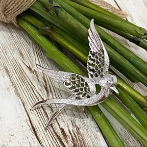 Sarah Coventry Silver-tone Dove Bird Brooch